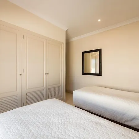 ヴィラ Puerto Del Carmen Sleeps 4 Pool Air Con Wifi プエルト・デル・カルメン
